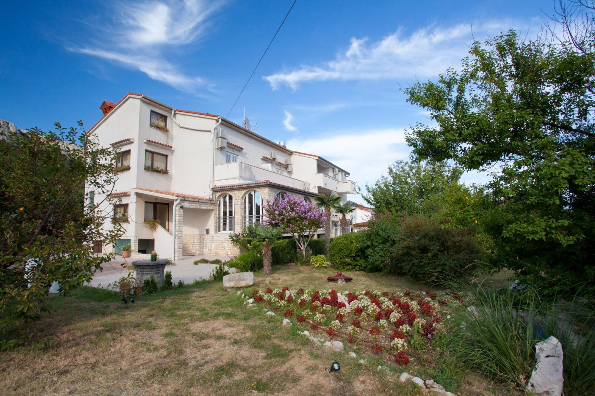 Pansion Burin Hotel Baška Eksteriør billede
