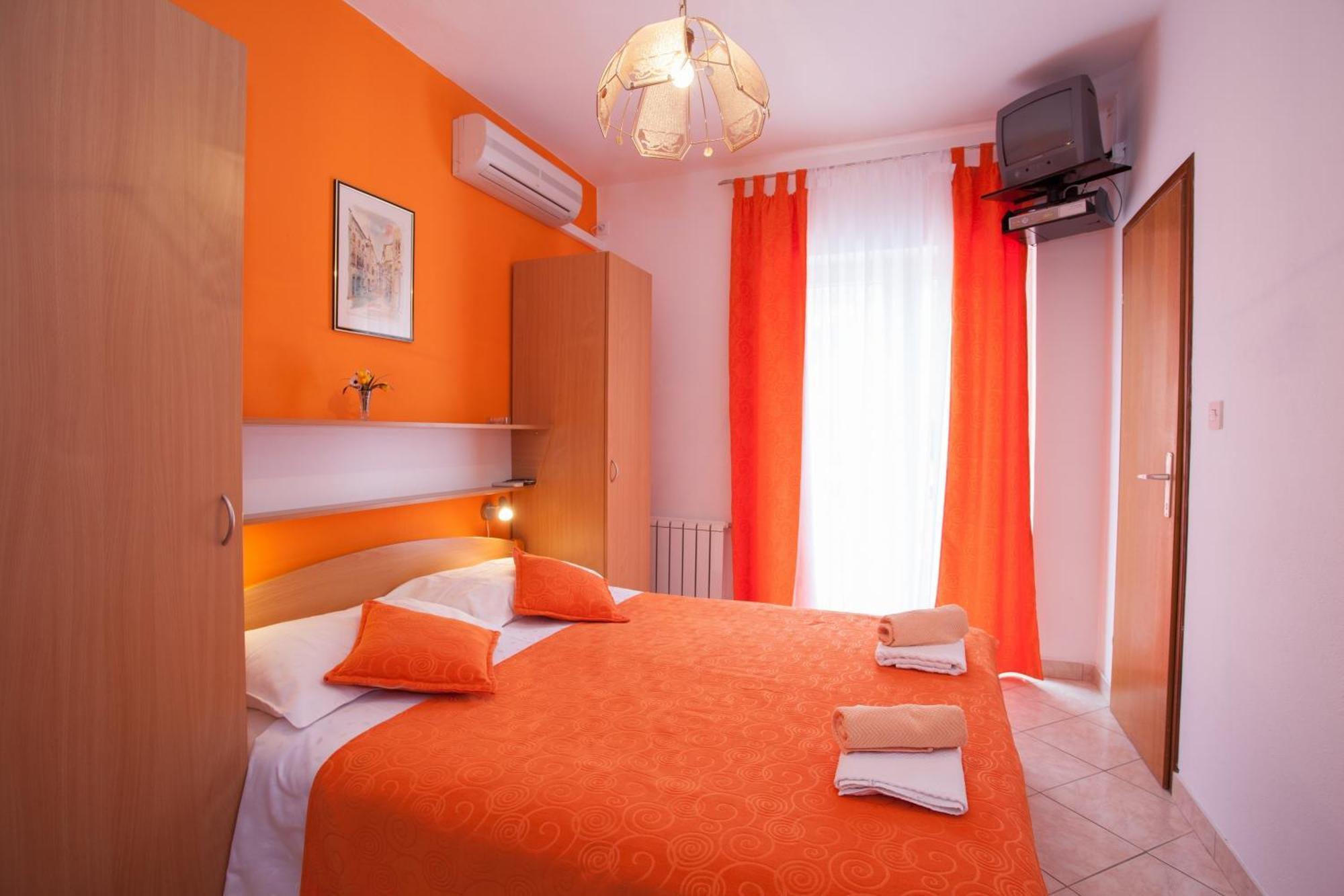Pansion Burin Hotel Baška Værelse billede