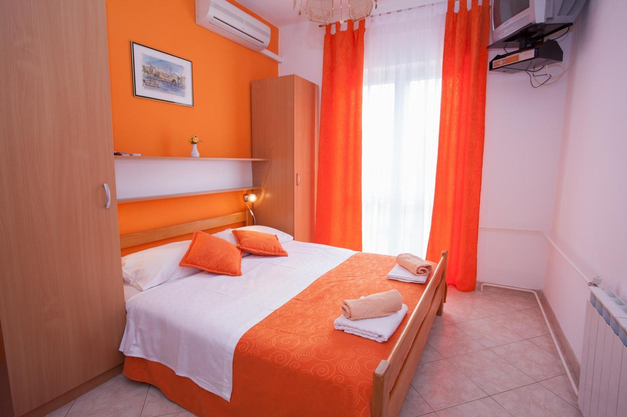Pansion Burin Hotel Baška Værelse billede