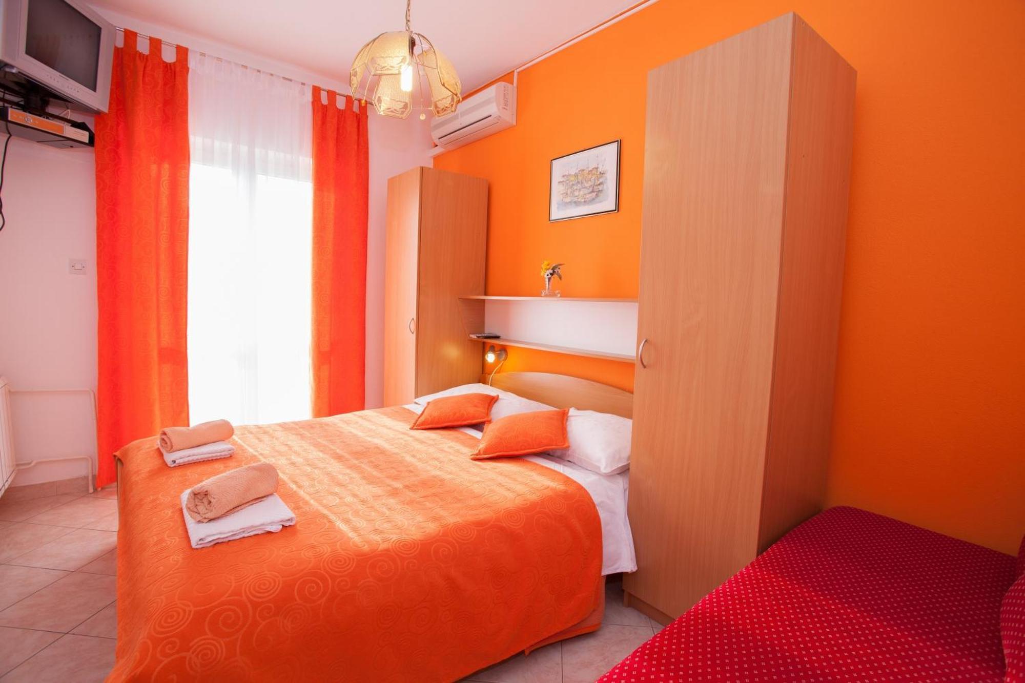 Pansion Burin Hotel Baška Værelse billede