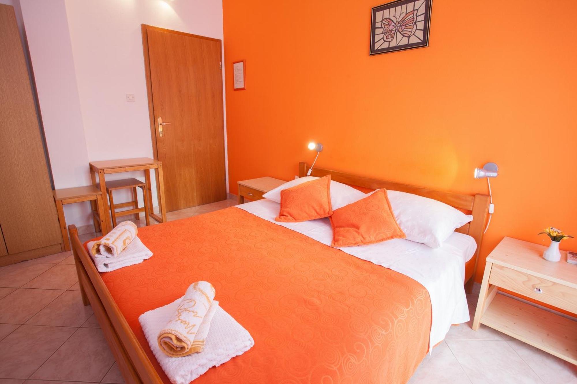 Pansion Burin Hotel Baška Værelse billede